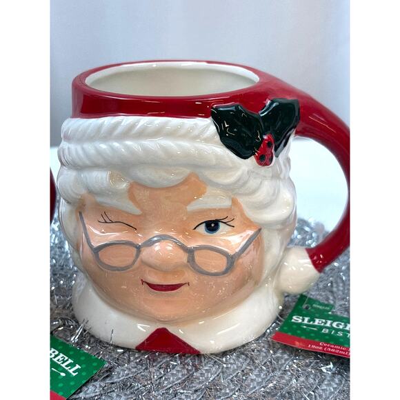 Sleigh Bell Bistro Winking Santa and Mrs Clause Retro Style Winking Santa Mugs - Picture 3 of 10
